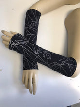 Load image into Gallery viewer, REFRACTION | REFLECTIVE | Gloves, Festival Accessories, Rave Gloves