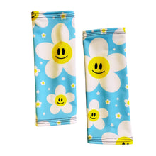 Load image into Gallery viewer, HAPPY DAISY | Ready to Ship | Gloves, Festival Accessories, Rave Gloves