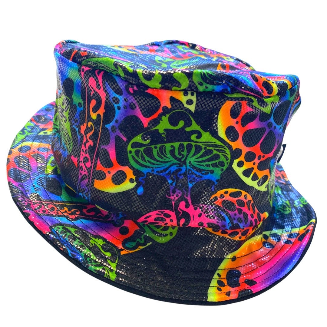 Bucket Hat in Navy With Embroidered Bro Shroom